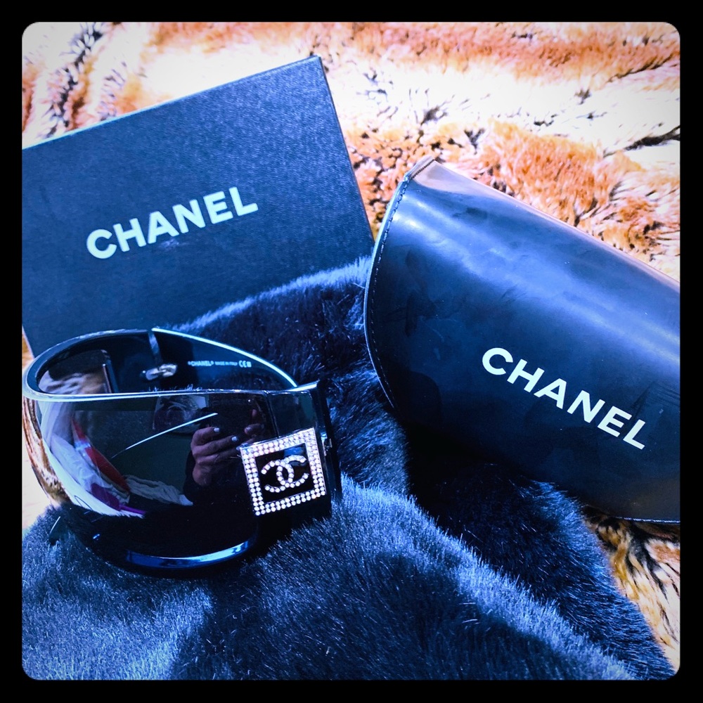 CHANEL Sunglasses 5086-B